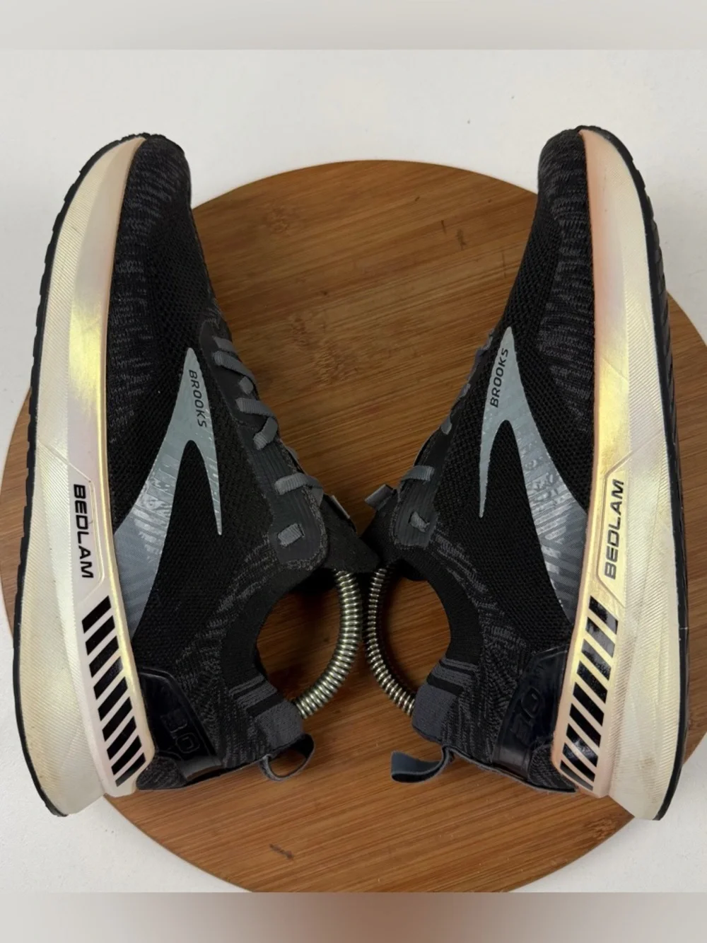 Brooks Bedlam 3 Women's Black & Metallic Running Shoes - Picture 6 of 10